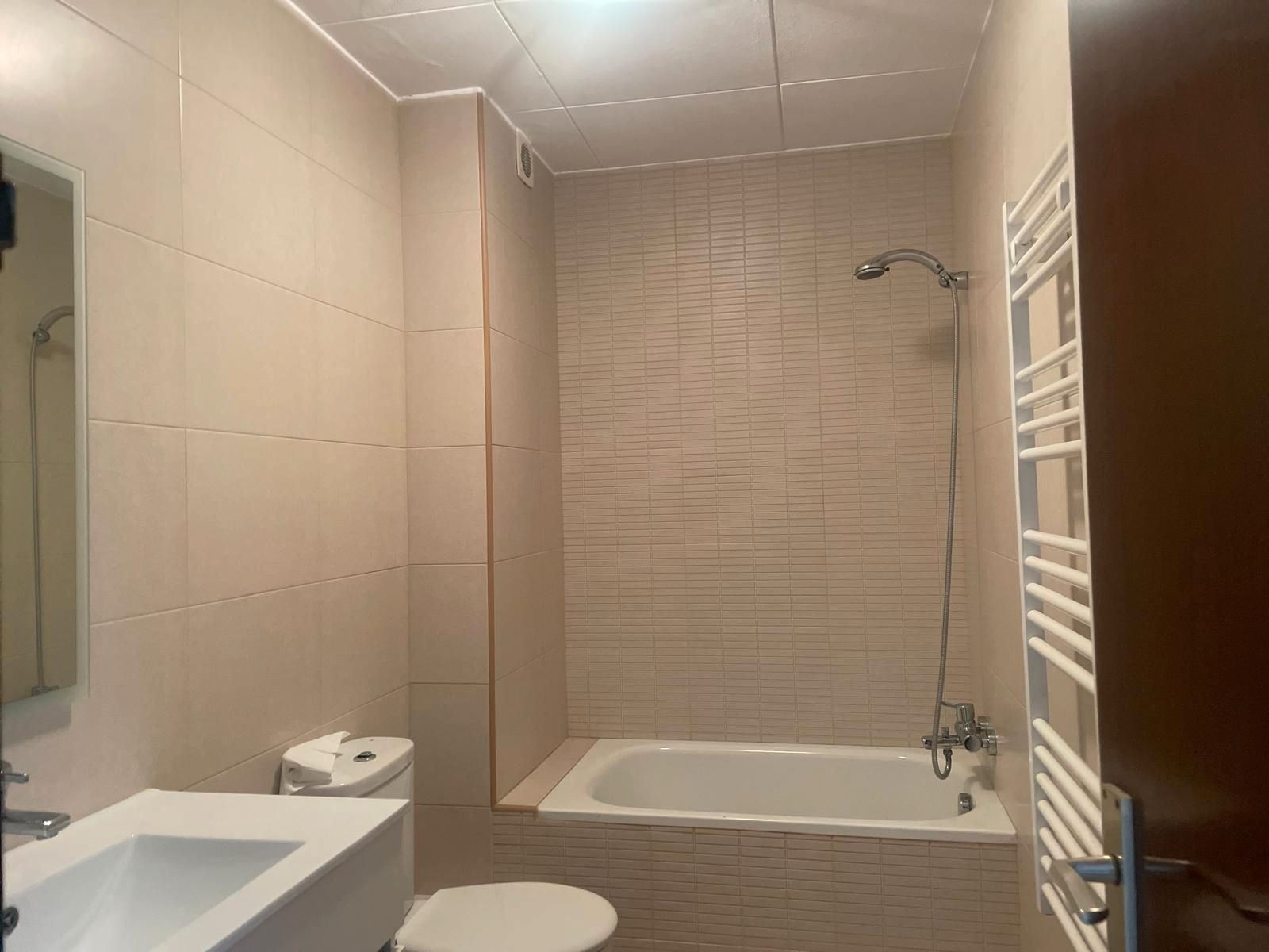 Bathroom of Flat for sale in Manresa  with Heating, Storage room and Oven