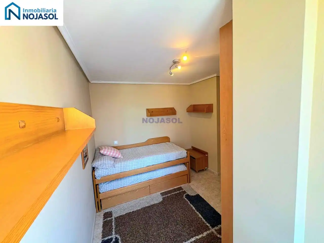 Schlafzimmer von Wohnung zur Miete in Noja mit Heizung, Terrasse und Möbliert