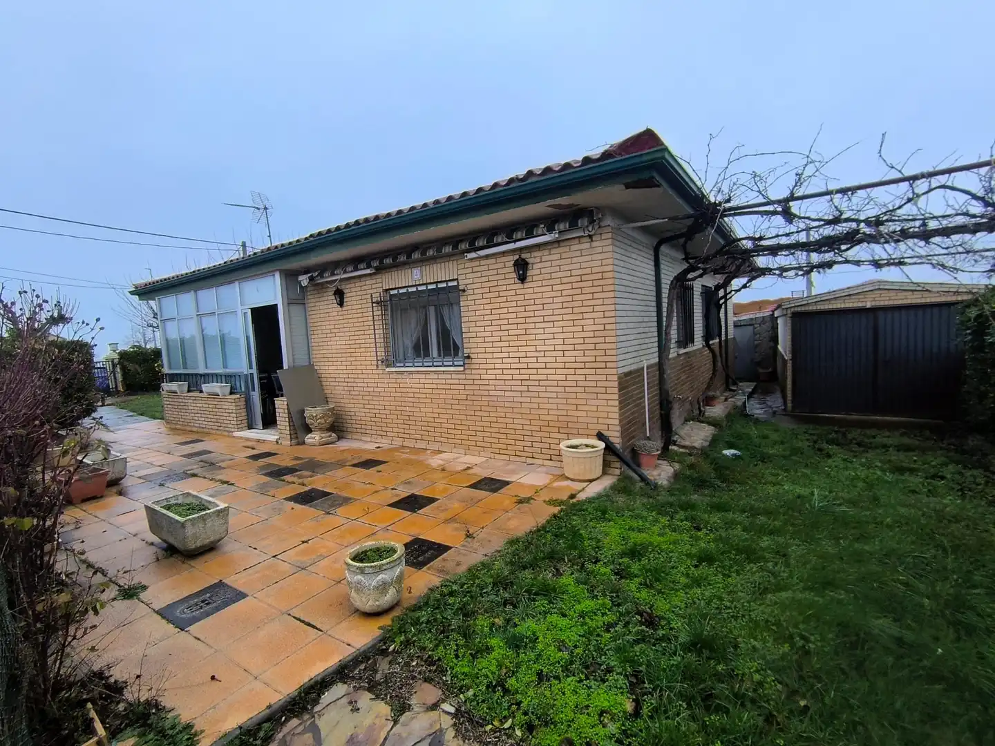 Vista exterior de Casa o xalet en venda en Matanza amb Calefacció