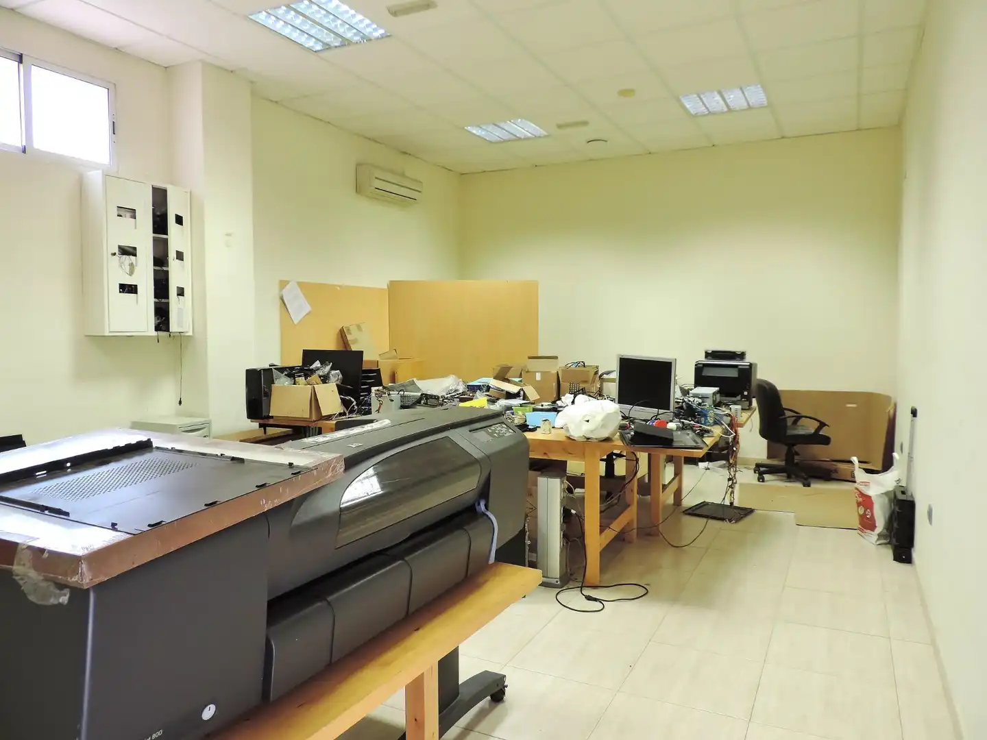 Commercial properties for sale in Almería  with Air Conditioner and Furnished