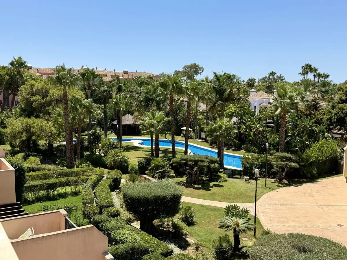 Apartament amb ascensor en venda a Nueva Andalucía, imagen 2