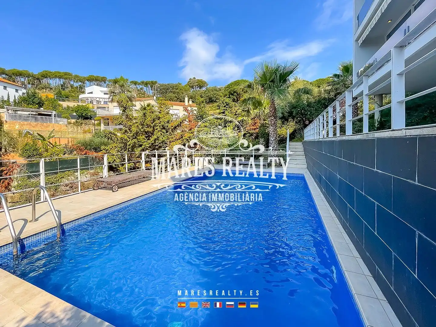 Vista exterior de Casa o xalet en venda en Lloret de Mar amb Aire condicionat, Calefacció i Jardí privat