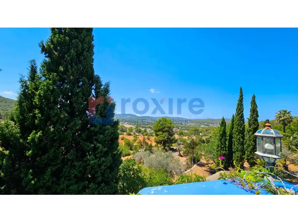 Vista exterior de Casa o xalet de lloguer en Sant Joan de Labritja amb Aire condicionat, Calefacció i Jardí privat