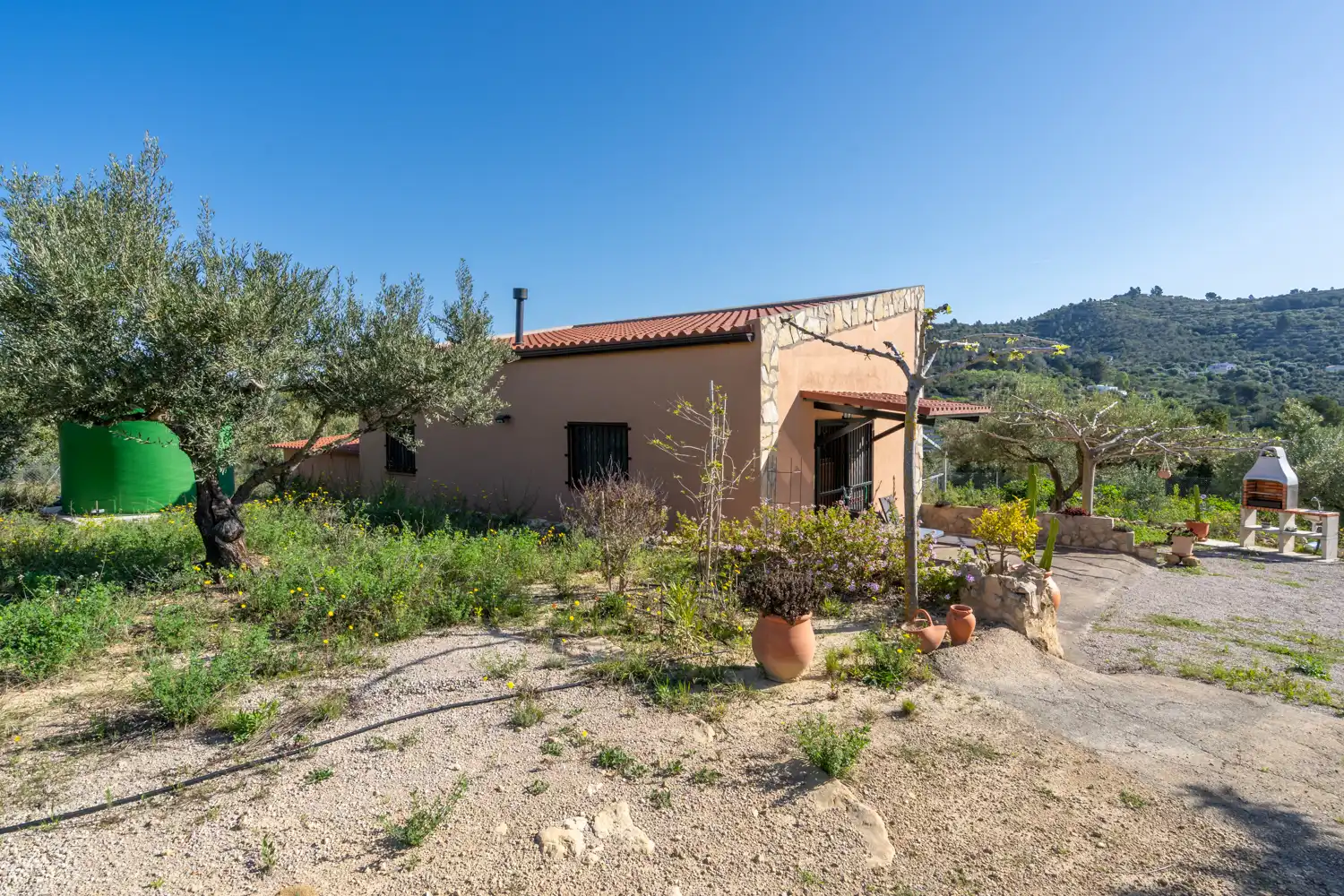 Vista exterior de Casa o xalet en venda en Tortosa amb Jardí privat, Moblat i Rentadora