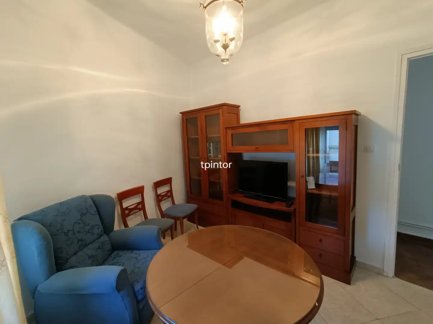 Living room of Flat for rent in Cáceres  with Heating, Furnished and Oven