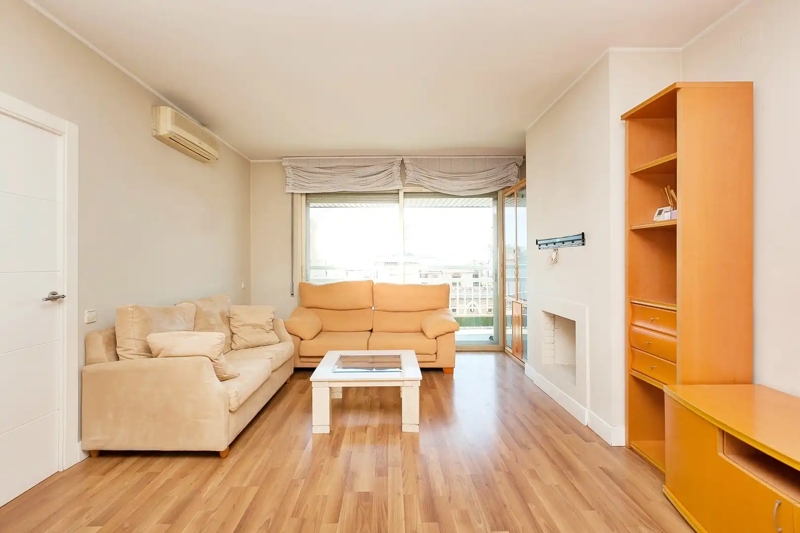 Wohnung zur Miete in Carrer de Balmes, Dreta de l'Eixample