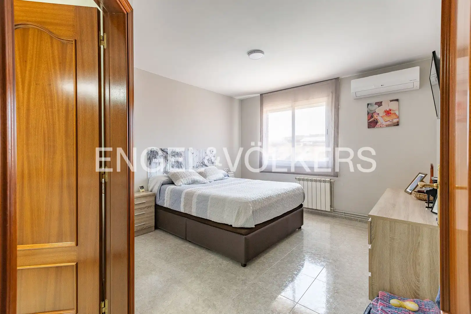 Bedroom of Detached homes for sale in Rubí  with Air Conditioner, Heating and Parquet flooring