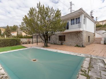 Maison avec piscine à vendre à Avenida del Puente Nuevo