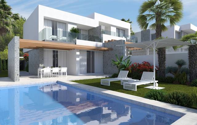 Casa-chalet en Venta en Golf Bahía