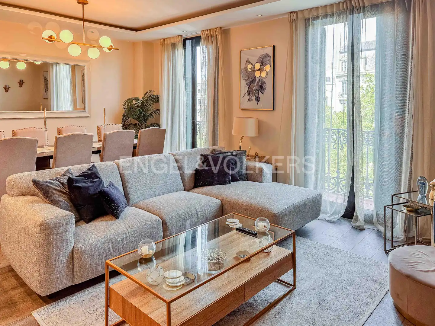 Sala d'estar de Pis de lloguer en Barcelona amb Aire condicionat, Calefacció i Moblat