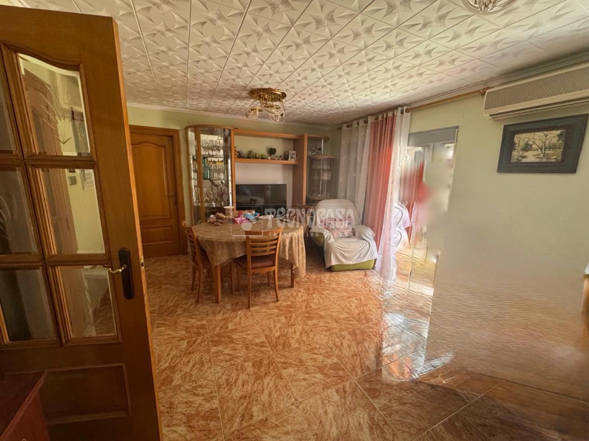 Sala d'estar de Pis en venda en Paterna amb Aire condicionat, Balcó i Alarma