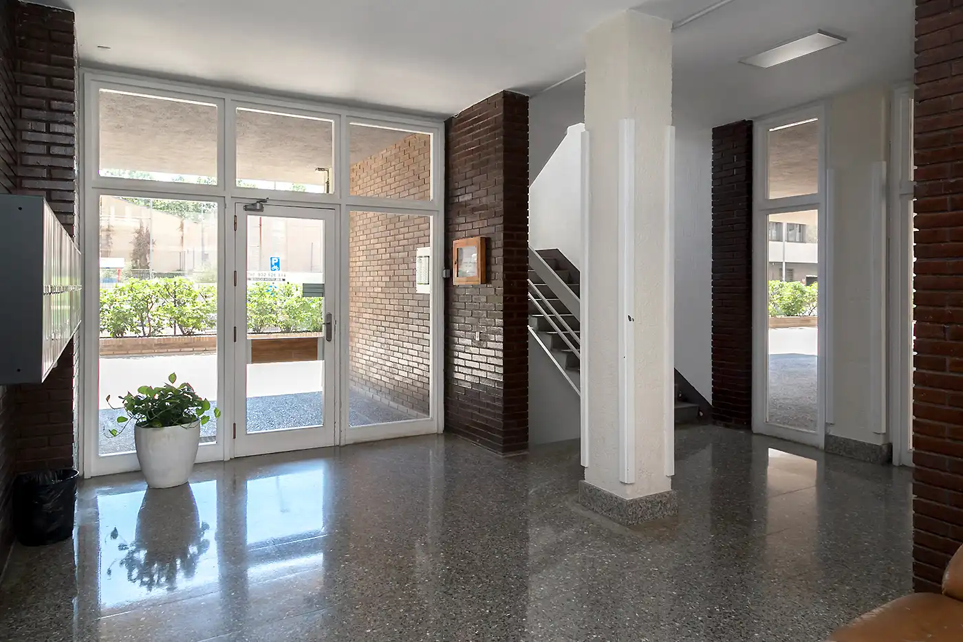 Piso en venta en Barcelona con Balcón y Alarma