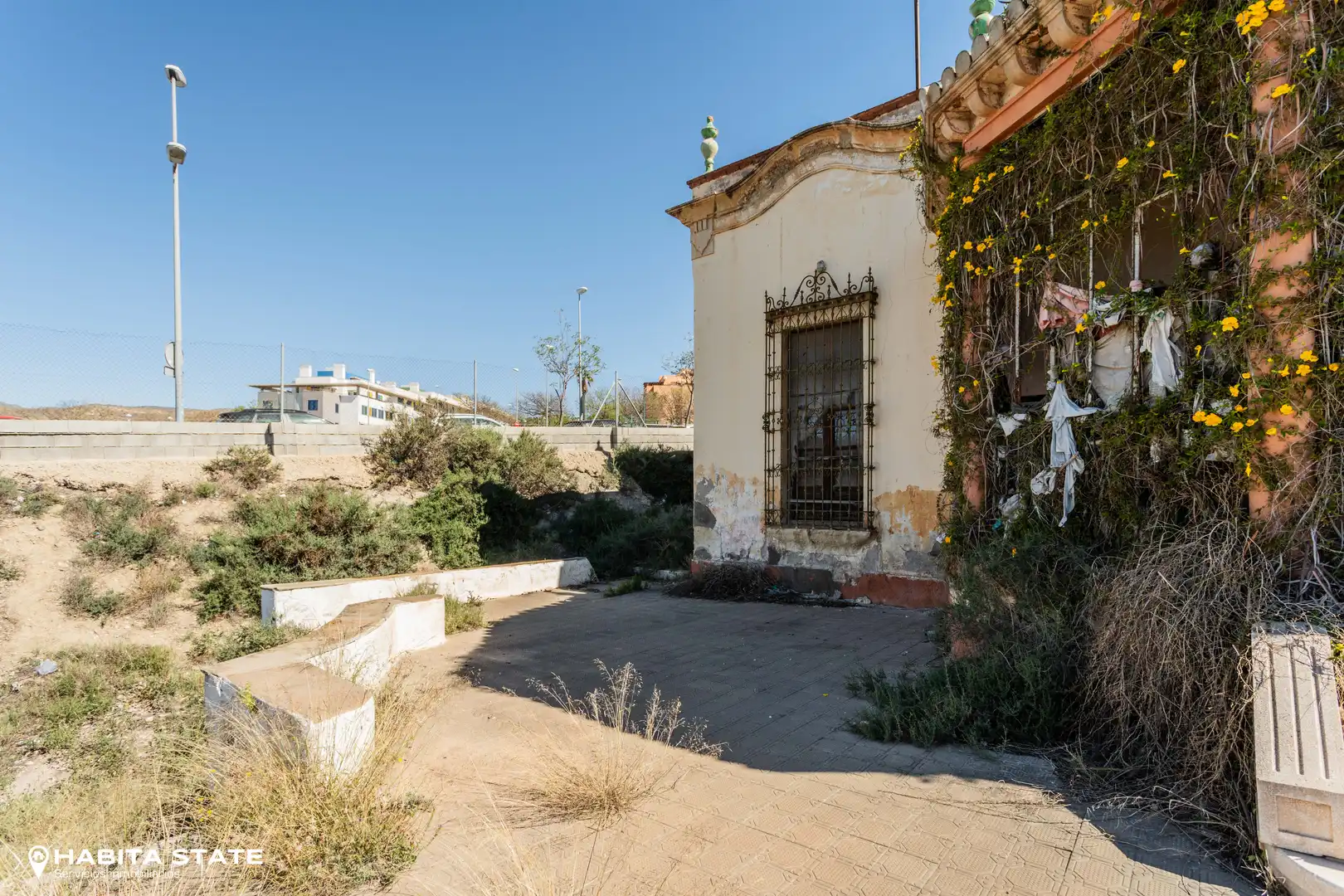 Außenansicht von Residential zum Verkauf in Almería