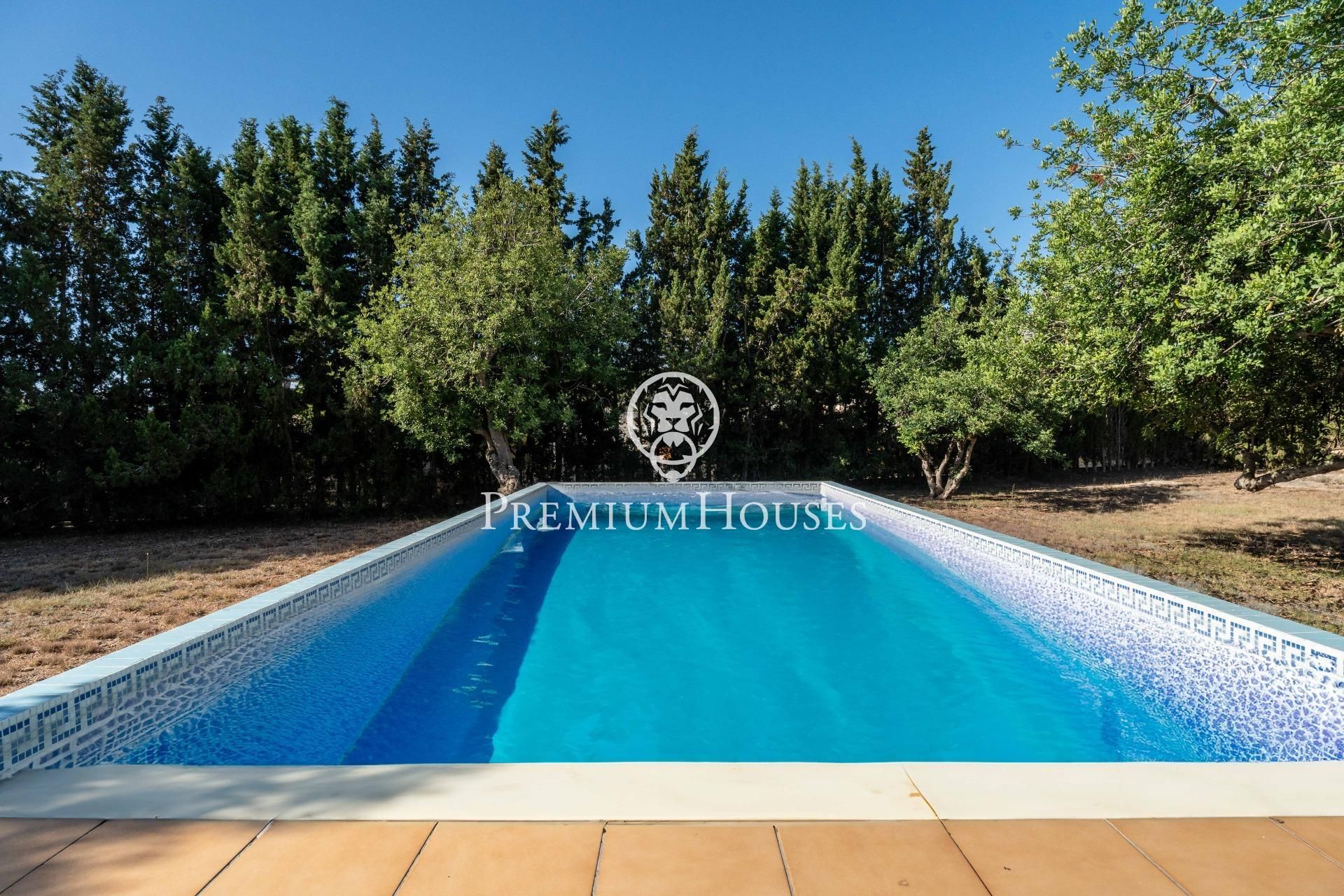 Swimming pool of Country house for sale in Altafulla  with Air Conditioner, Heating and Private garden