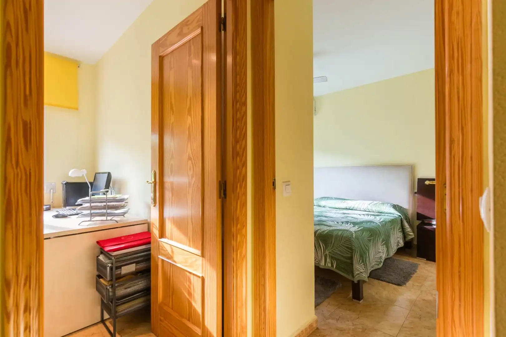 Schlafzimmer von Einfamilien-Reihenhaus zum Verkauf in Murcia mit Klimaanlage, Privatgarten und Terrasse