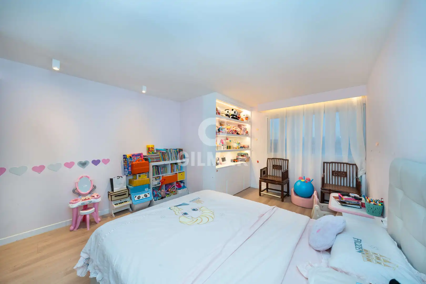 Habitación de Dúplex en venta en Madrid con Calefacción, Jardín privado y Trastero