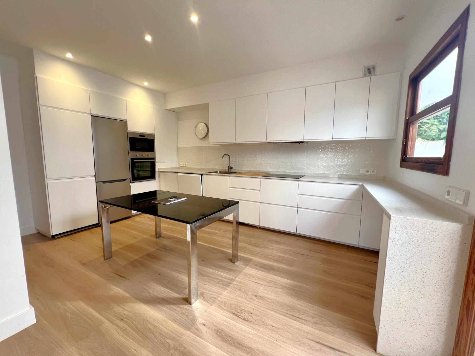 Kitchen of Apartment to rent in Santanyí  with Air Conditioner, Private garden and Parquet flooring