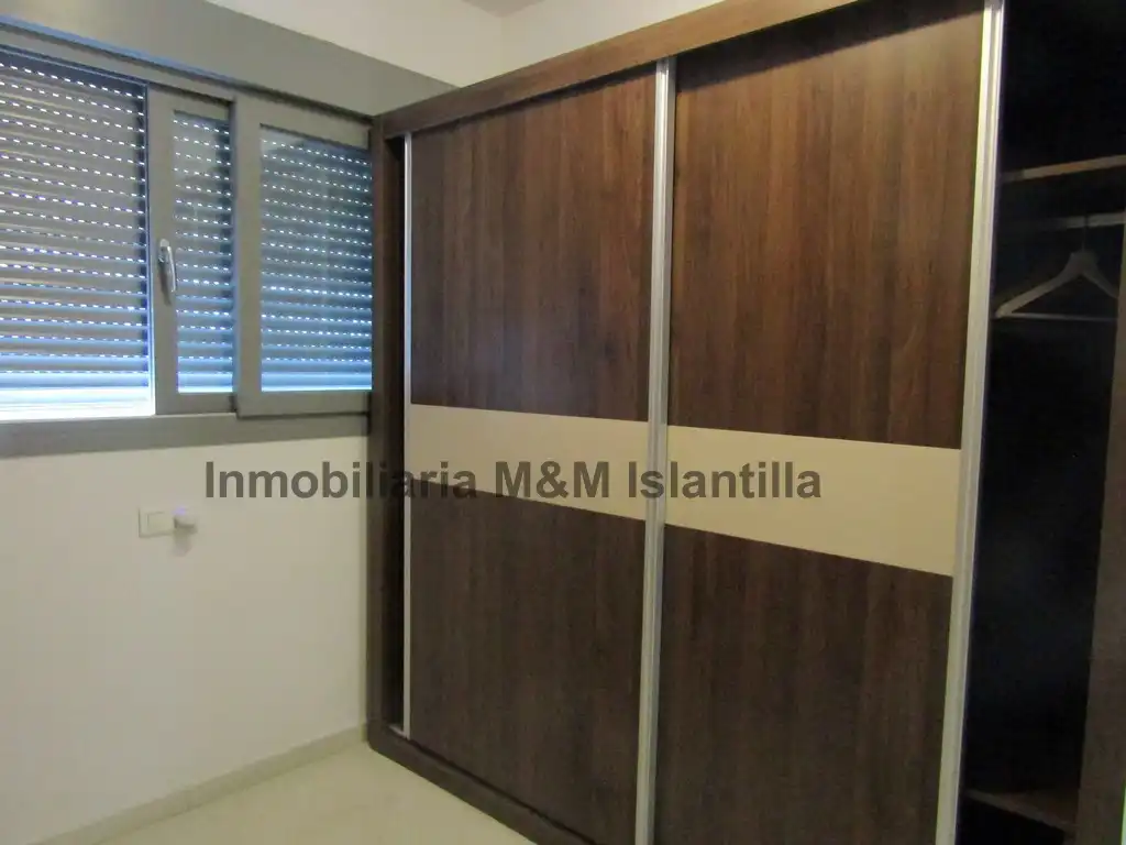 Piso en venta en Isla Cristina con Terraza, Horno y Lavadora