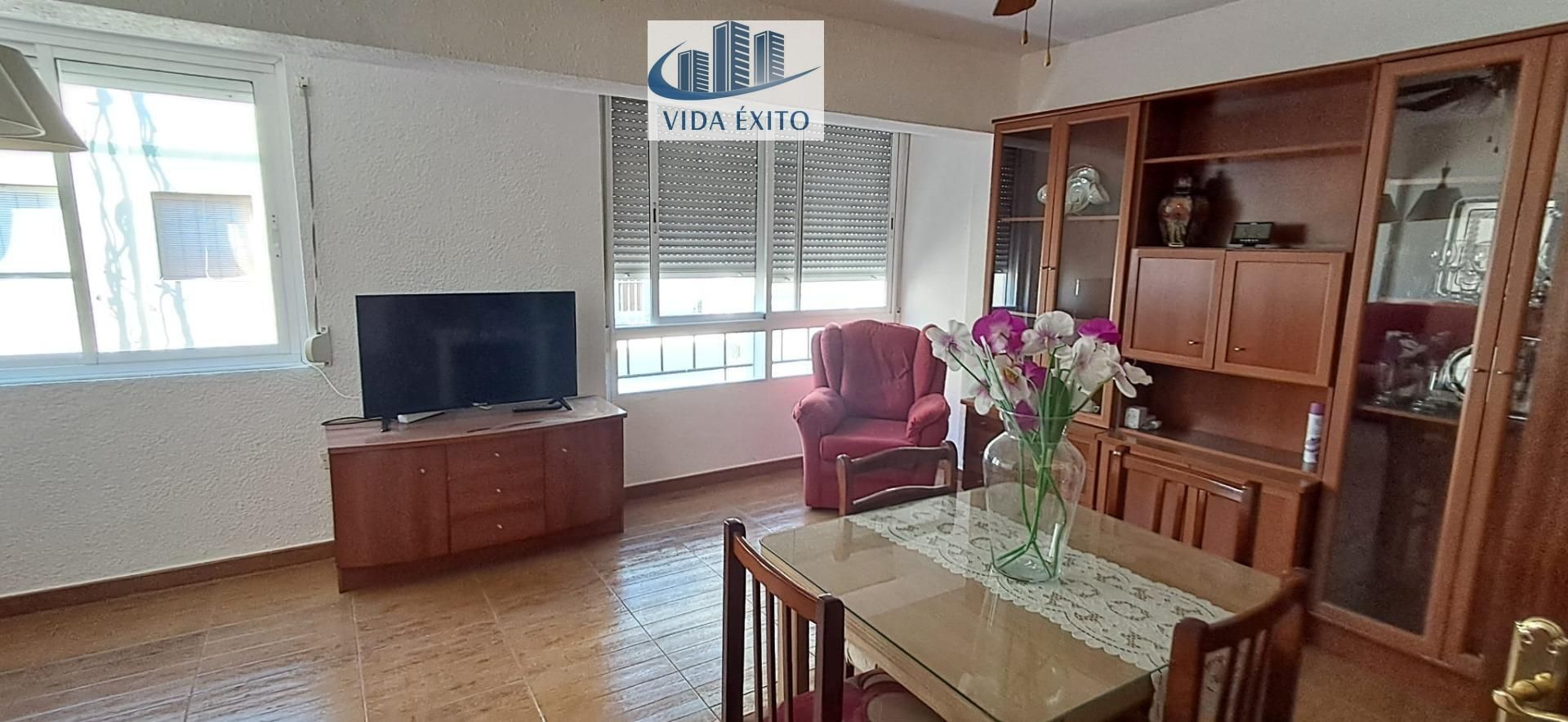 Sala d'estar de Pis en venda en  Jaén Capital