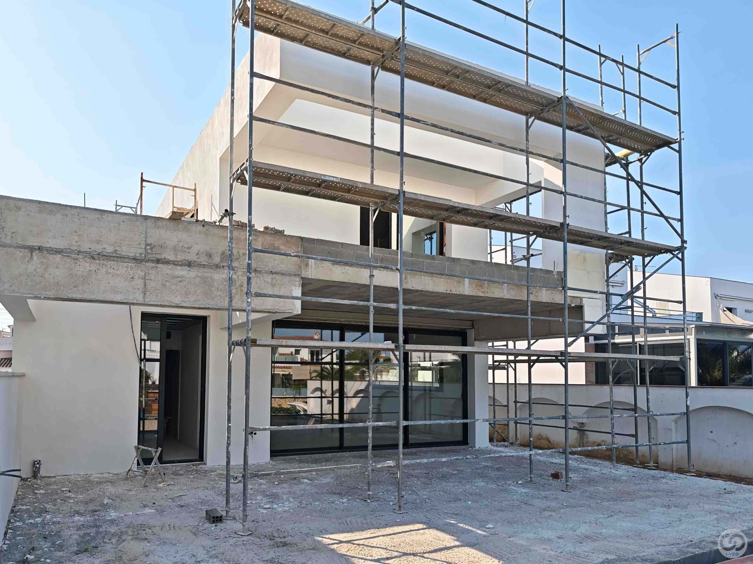 Vista exterior de Casa o chalet en venta en Empuriabrava con Aire acondicionado, Calefacción y Terraza