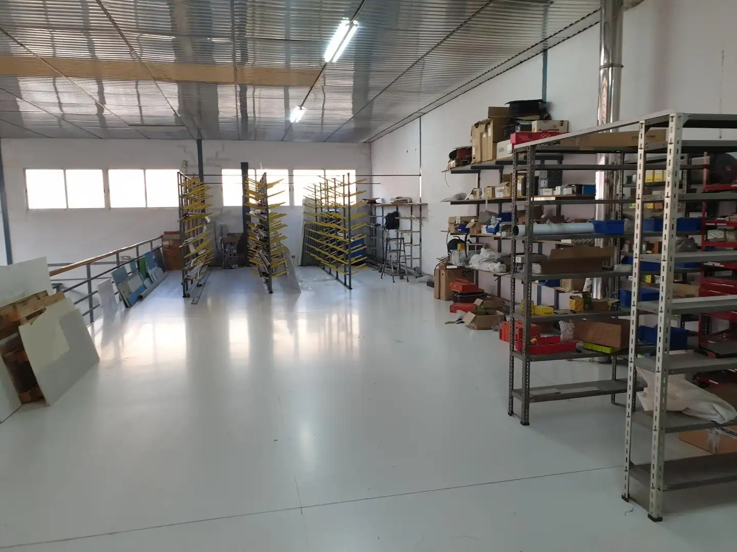 Nau industrial de lloguer en Elda