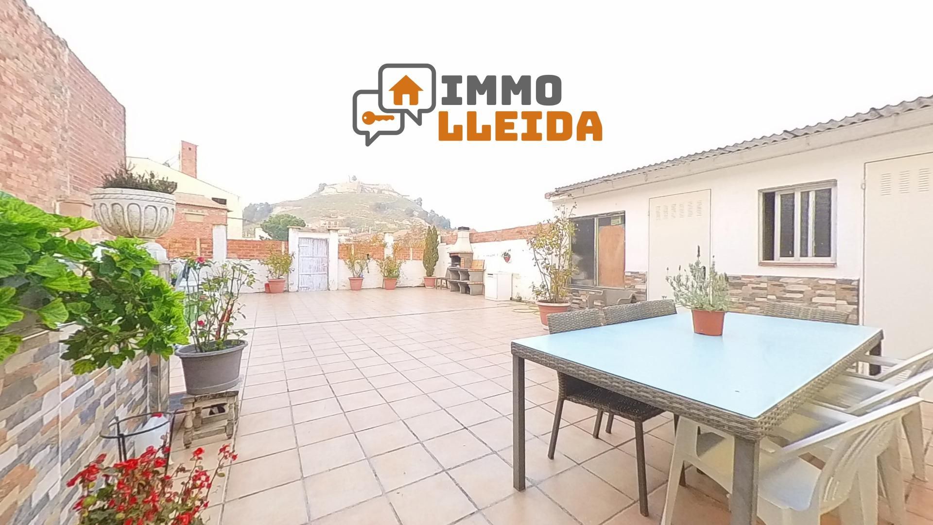 Exterior view of Single-family semi-detached for sale in Algerri  with Heating, Terrace and Furnished
