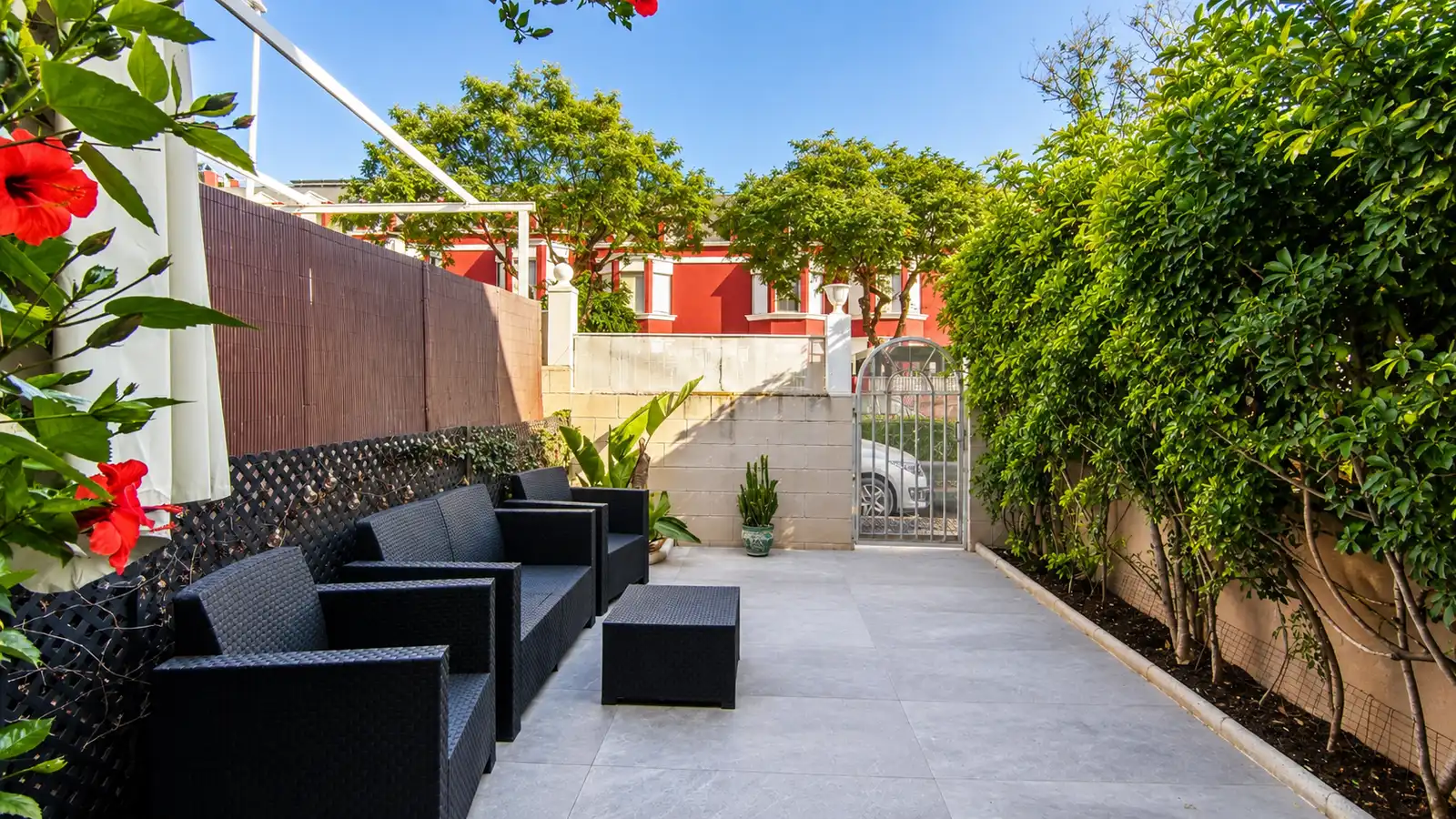 Terrassa de Casa o xalet en venda en Elche / Elx amb Aire condicionat, Calefacció i Jardí privat