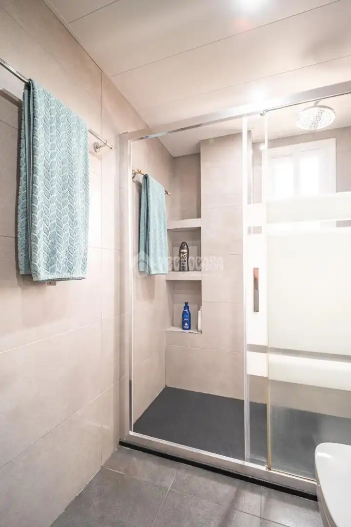 Baño de Casa adosada en venta en Arganda del Rey con Aire acondicionado y Calefacción