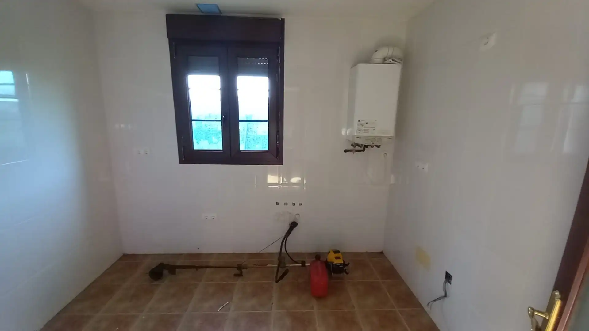 Cuina de Casa adosada en venda en Reocín amb Calefacció, Jardí privat i Terrassa