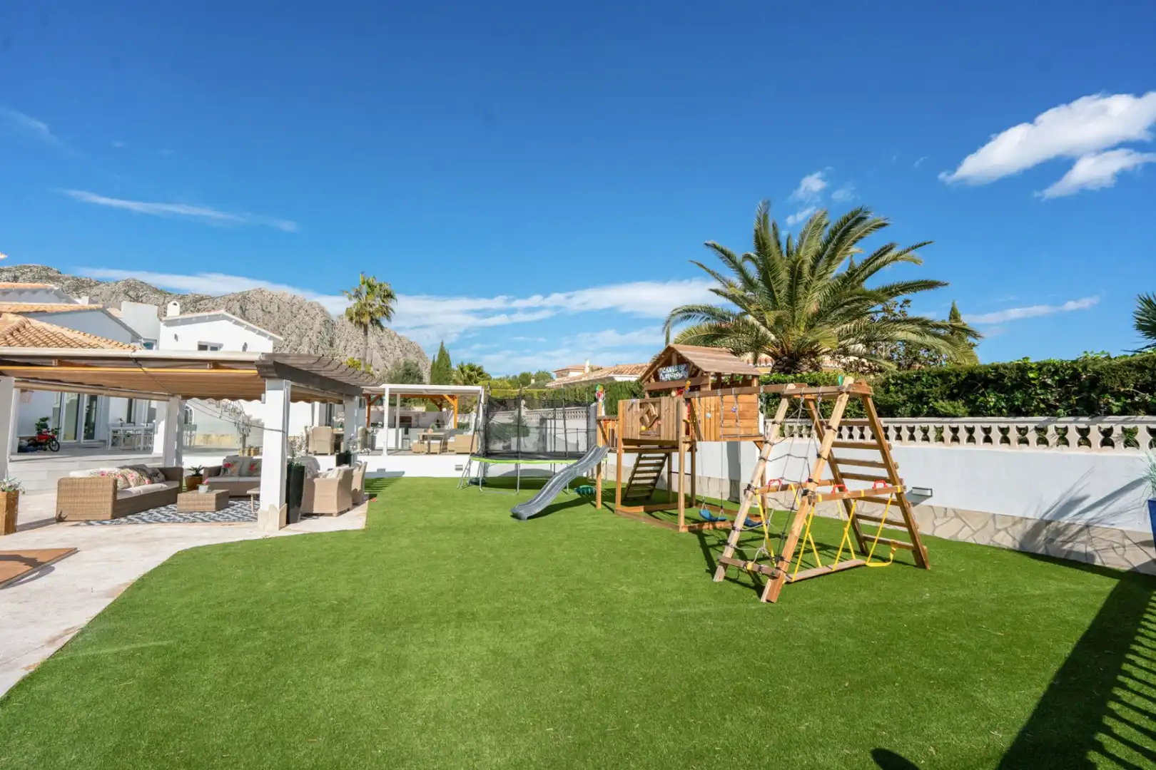 Garden of Houses for sale in Dénia  with Air Conditioner, Heating and Terrace