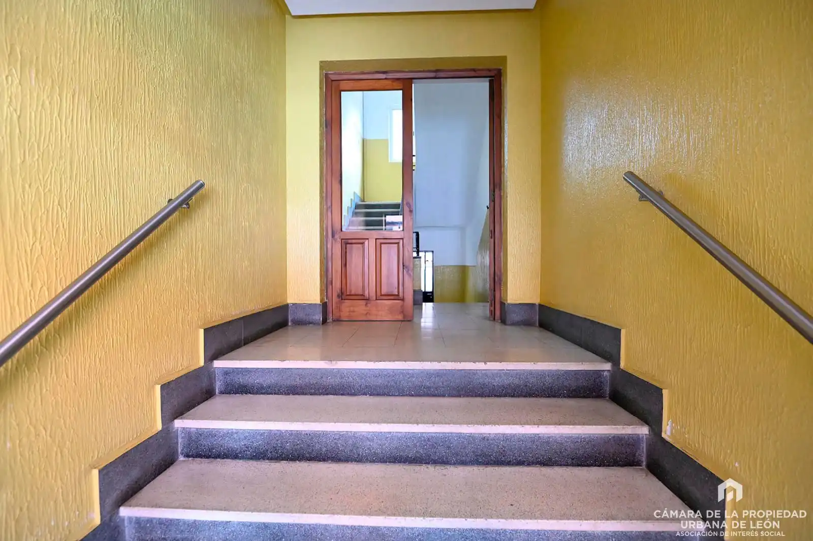 Piso en venta en León Capital  con Calefacción y Trastero