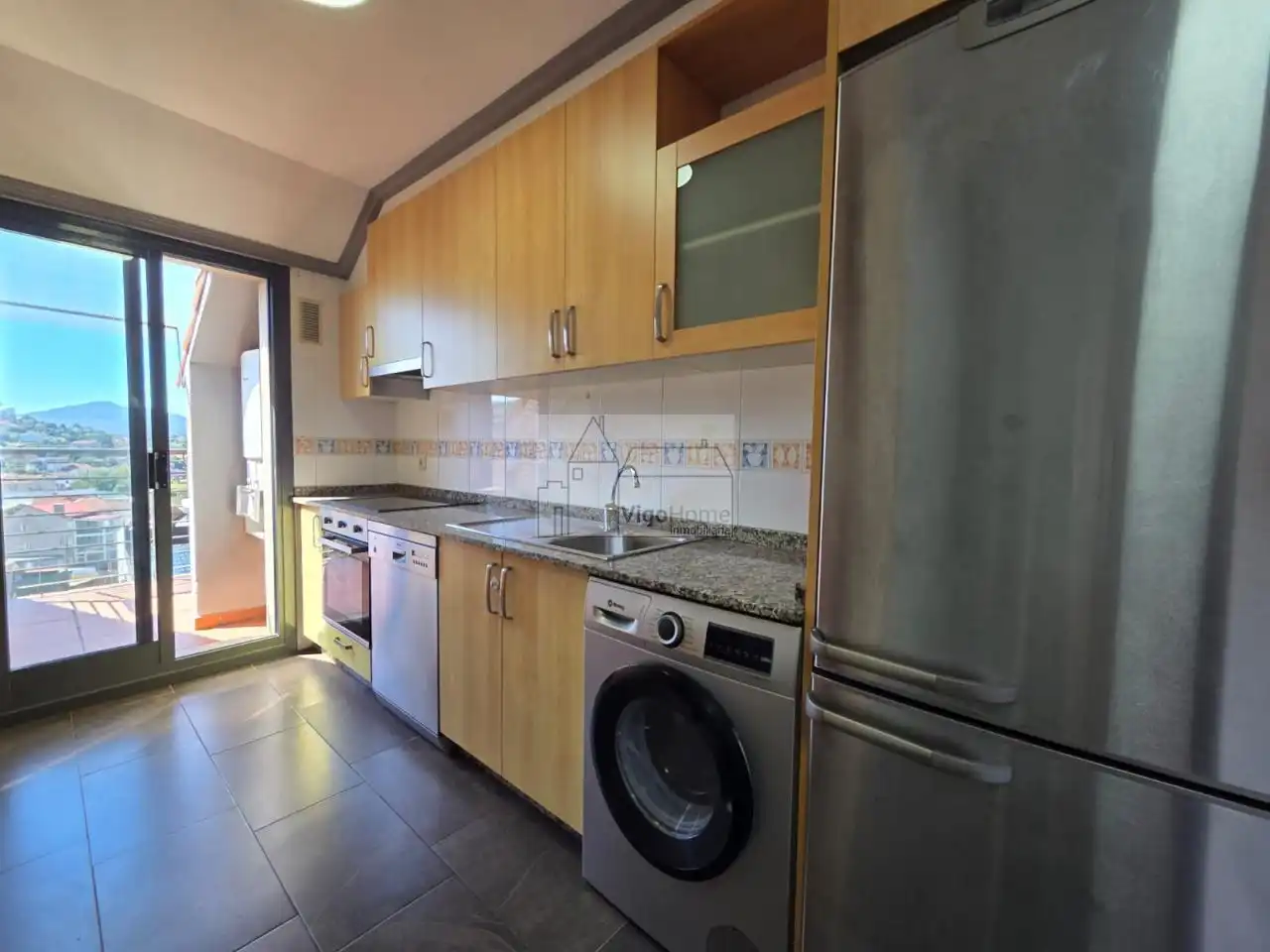 Kitchen of Attic for rent in Vigo   with Heating, Parquet flooring and Terrace