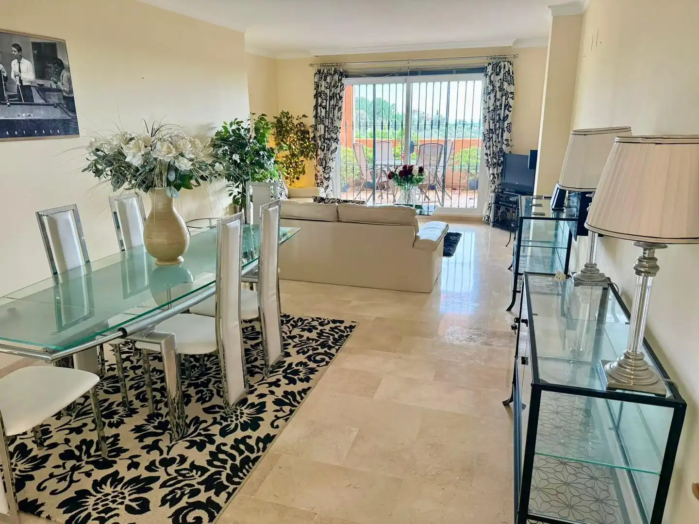 Esszimmer von Wohnungen zum Verkauf in Marbella mit Klimaanlage, Terrasse und Schwimmbad
