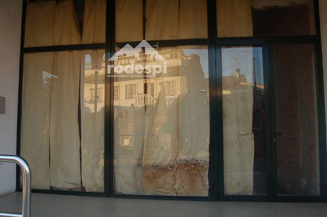 Local comercial en Alquiler en Cesteiros, Biblioteca en Mondariz