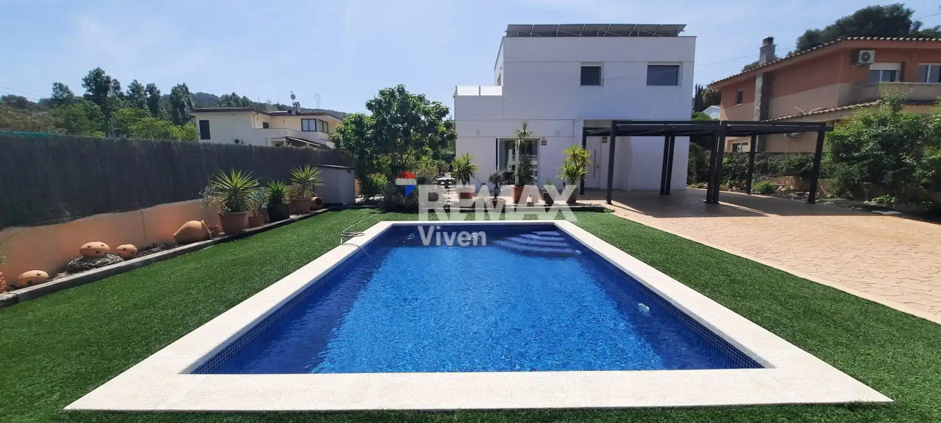 Piscina de Casa o chalet en venta en Canyelles con Aire acondicionado, Calefacción y Jardín privado