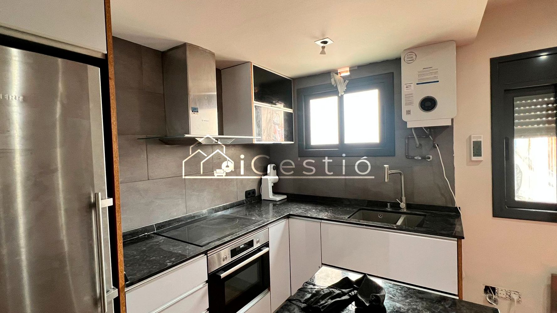 Kitchen of Attic for sale in L'Hospitalet de Llobregat