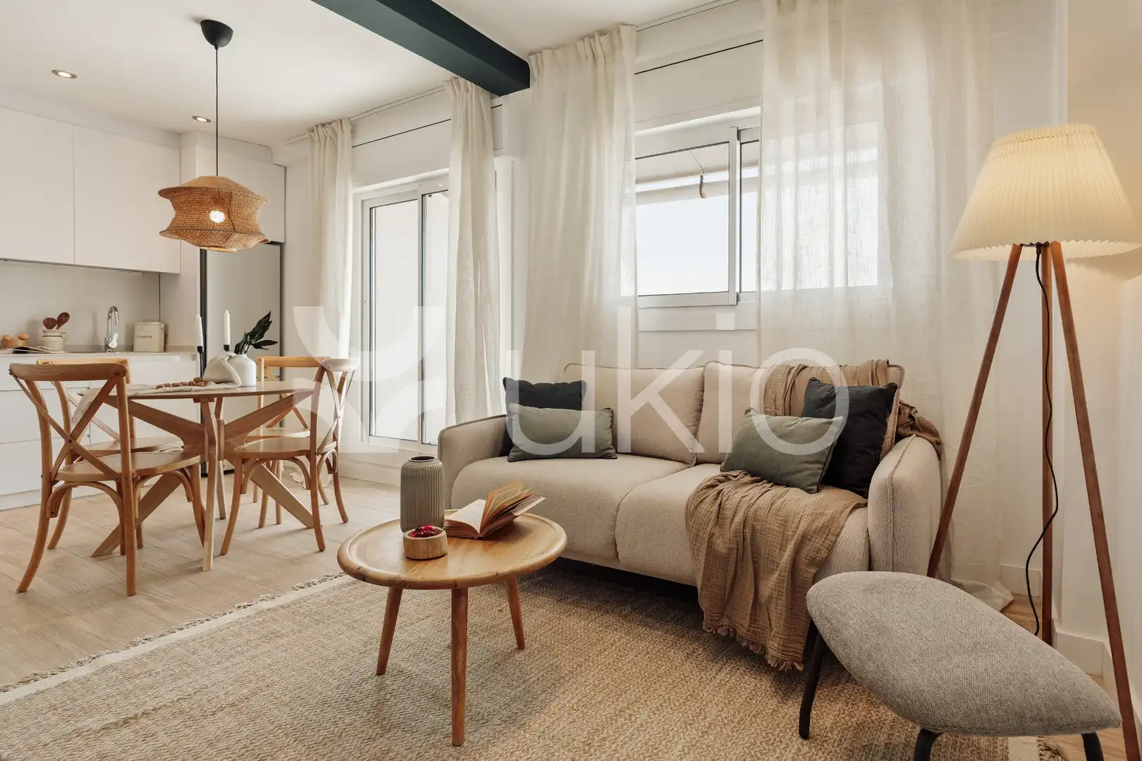Sala de estar de Apartamento de alquiler en Barcelona con Aire acondicionado, Calefacción y Terraza
