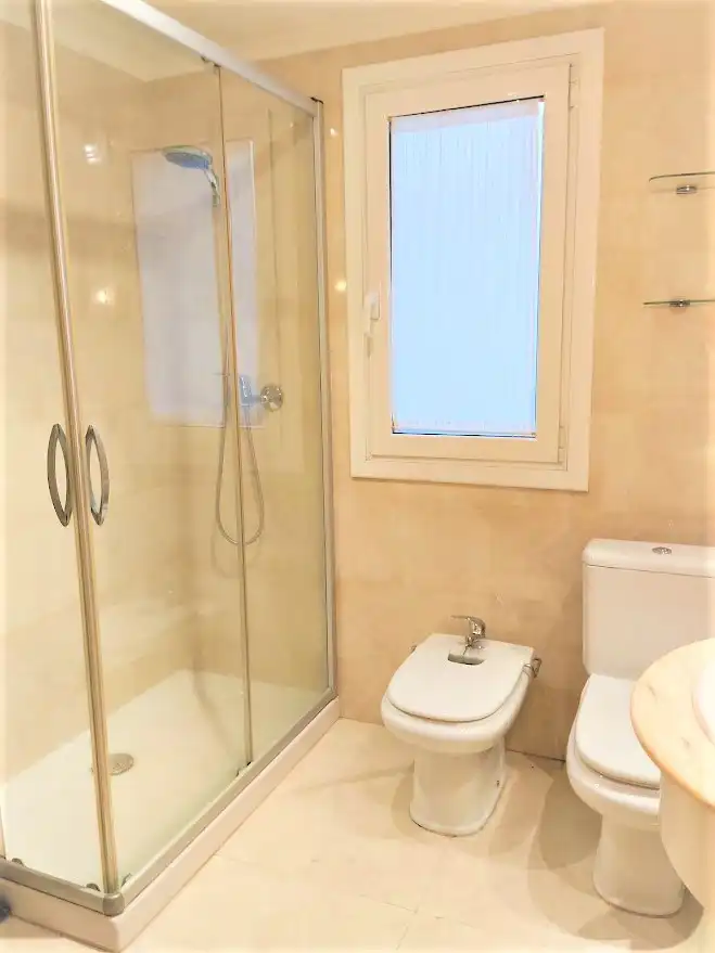 Flat for sale in Instituts - Universitat