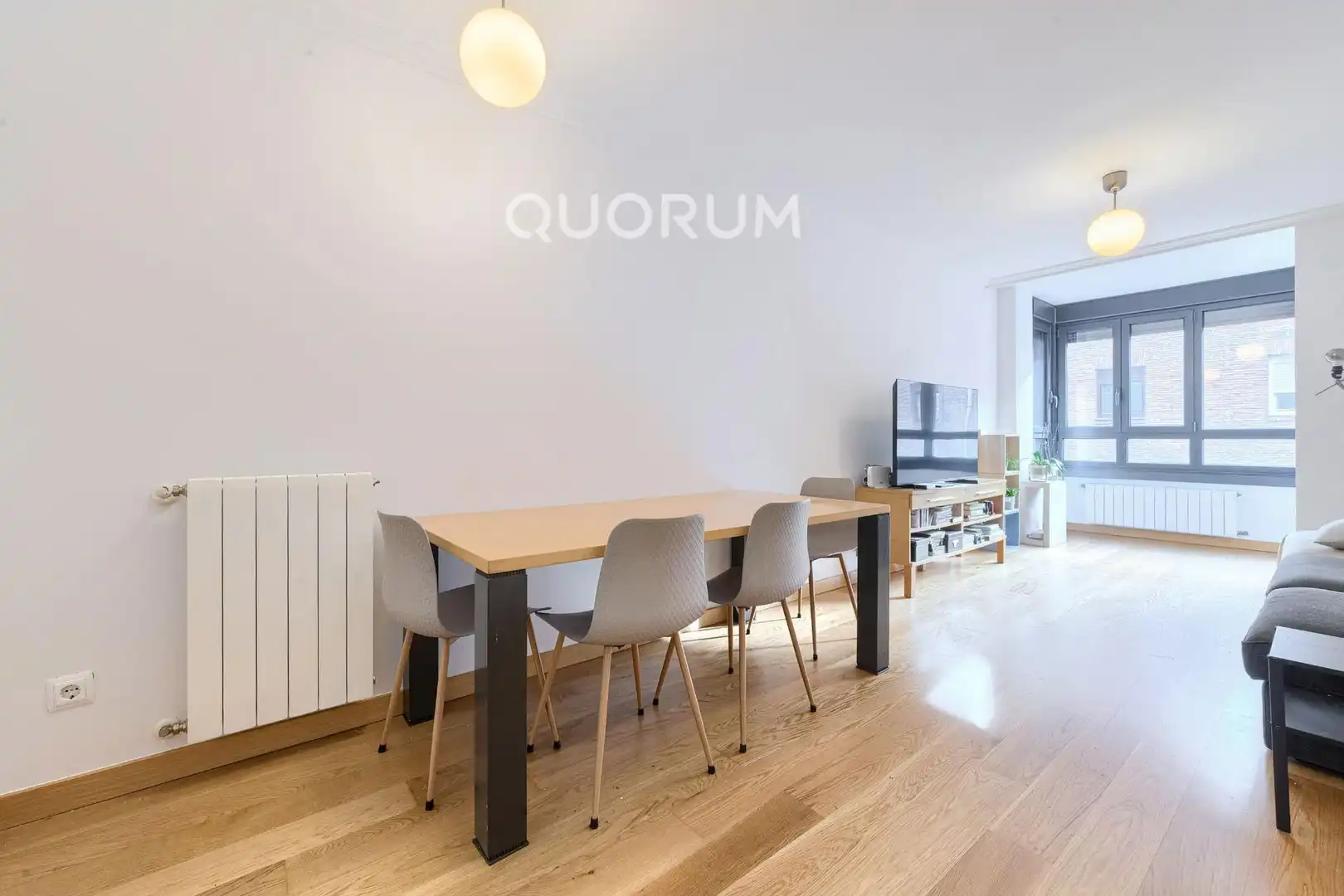 Sala de estar de Piso en venta en Bilbao  con Calefacción, Trastero y Amueblado