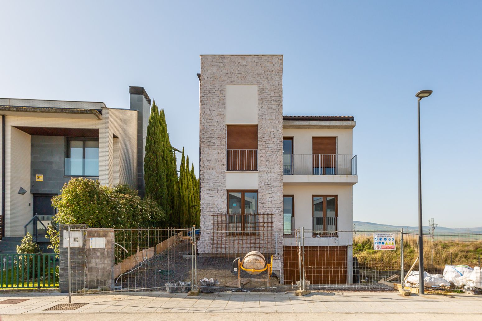 Vista exterior de Casa adosada en venta en Galar con Calefacción, Jardín privado y Terraza