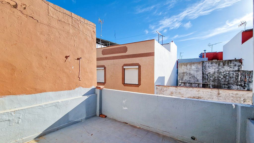 Flat for sale in Calle Palafox, Bajadilla - Fuente Nueva