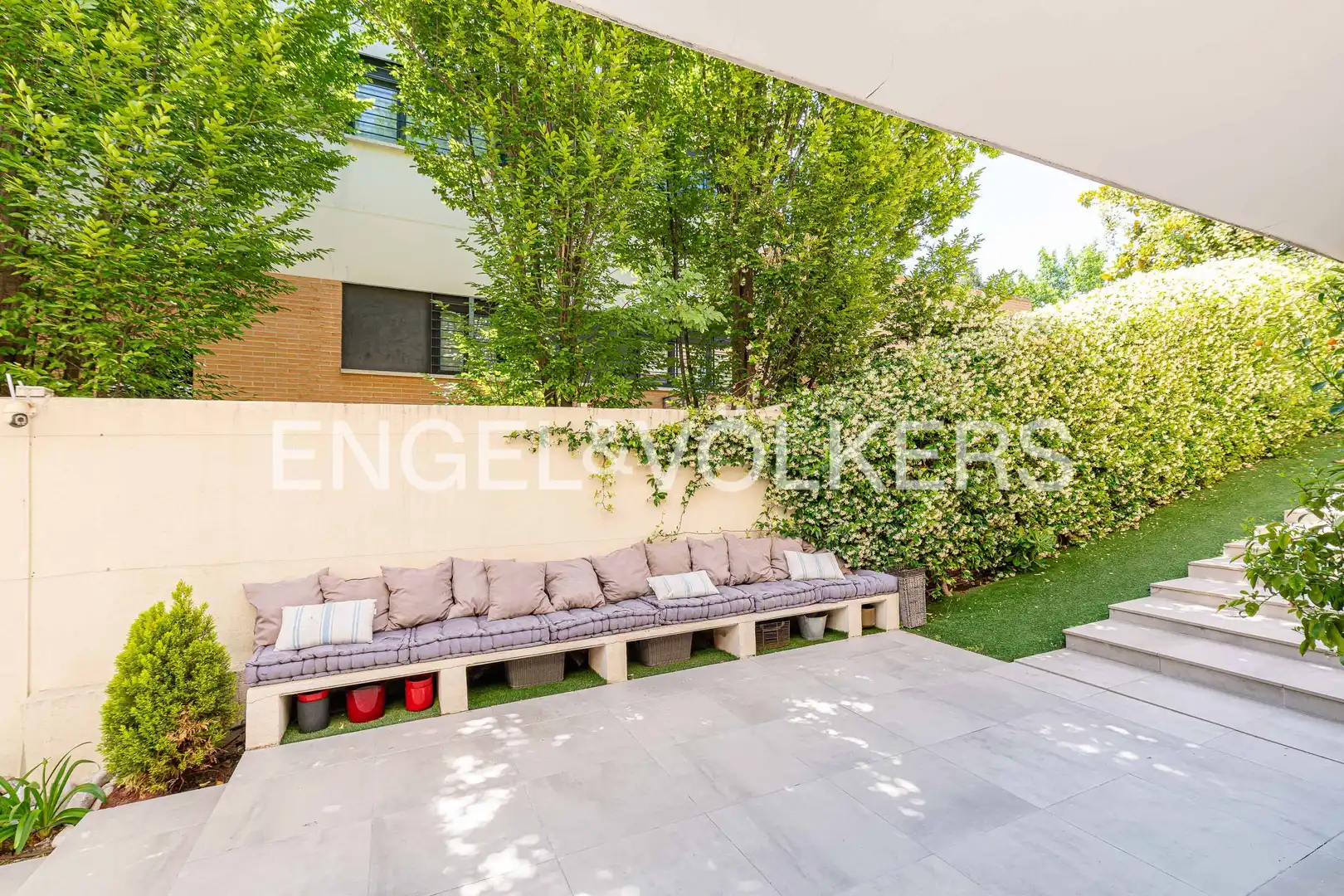 Terraza de Casa o chalet en venta en Madrid con Aire acondicionado, Calefacción y Jardín privado