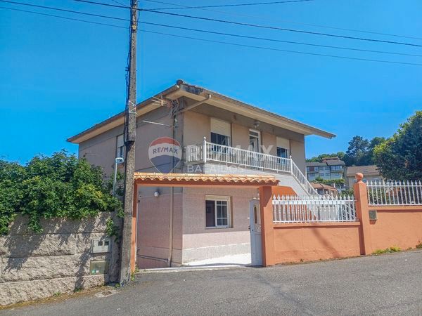 Exterior view of House or chalet for sale in Vigo   with Heating, Private garden and Terrace