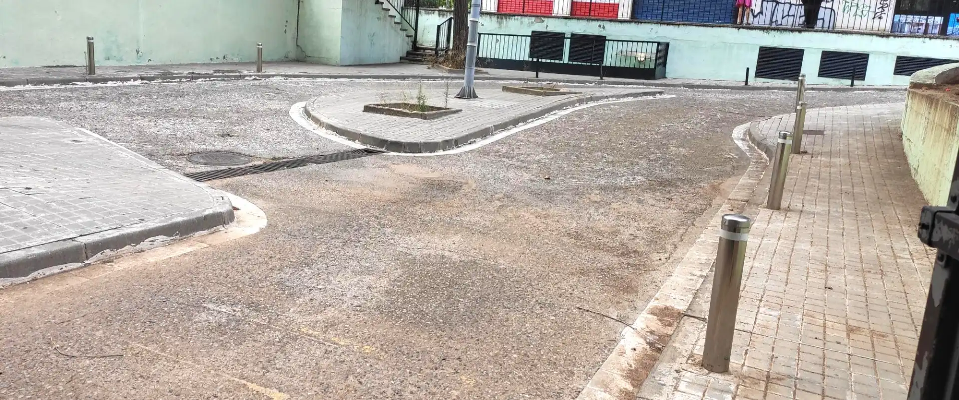 Außenansicht von Garage zum Verkauf in Badalona