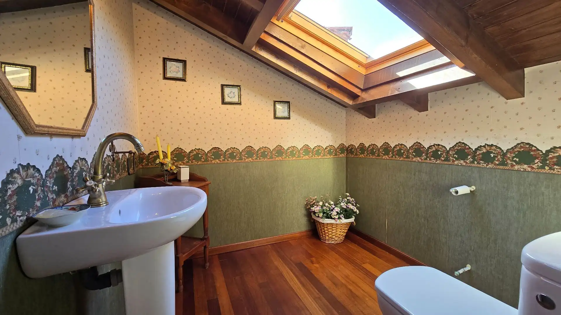 Bathroom of Houses for sale in Llanes  with Heating, Private garden and Terrace