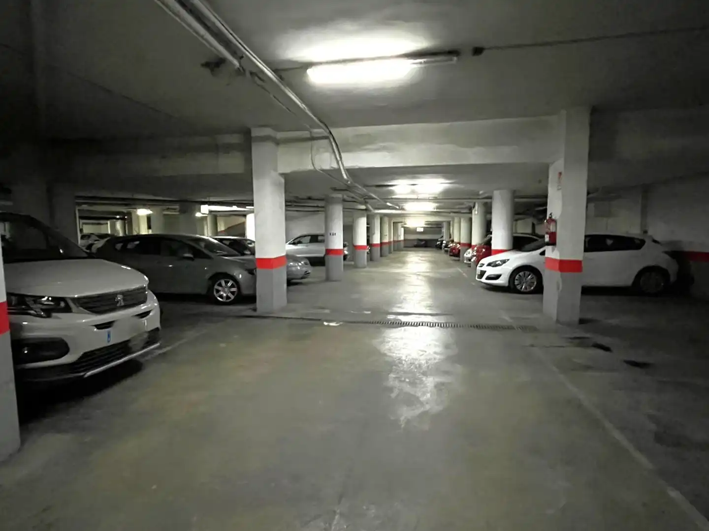 Aparcament de Pis en venda en Petrer amb Parquet