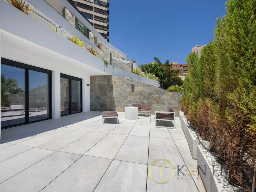 Terraza de Dúplex en venta en Benidorm con Aire acondicionado y Piscina