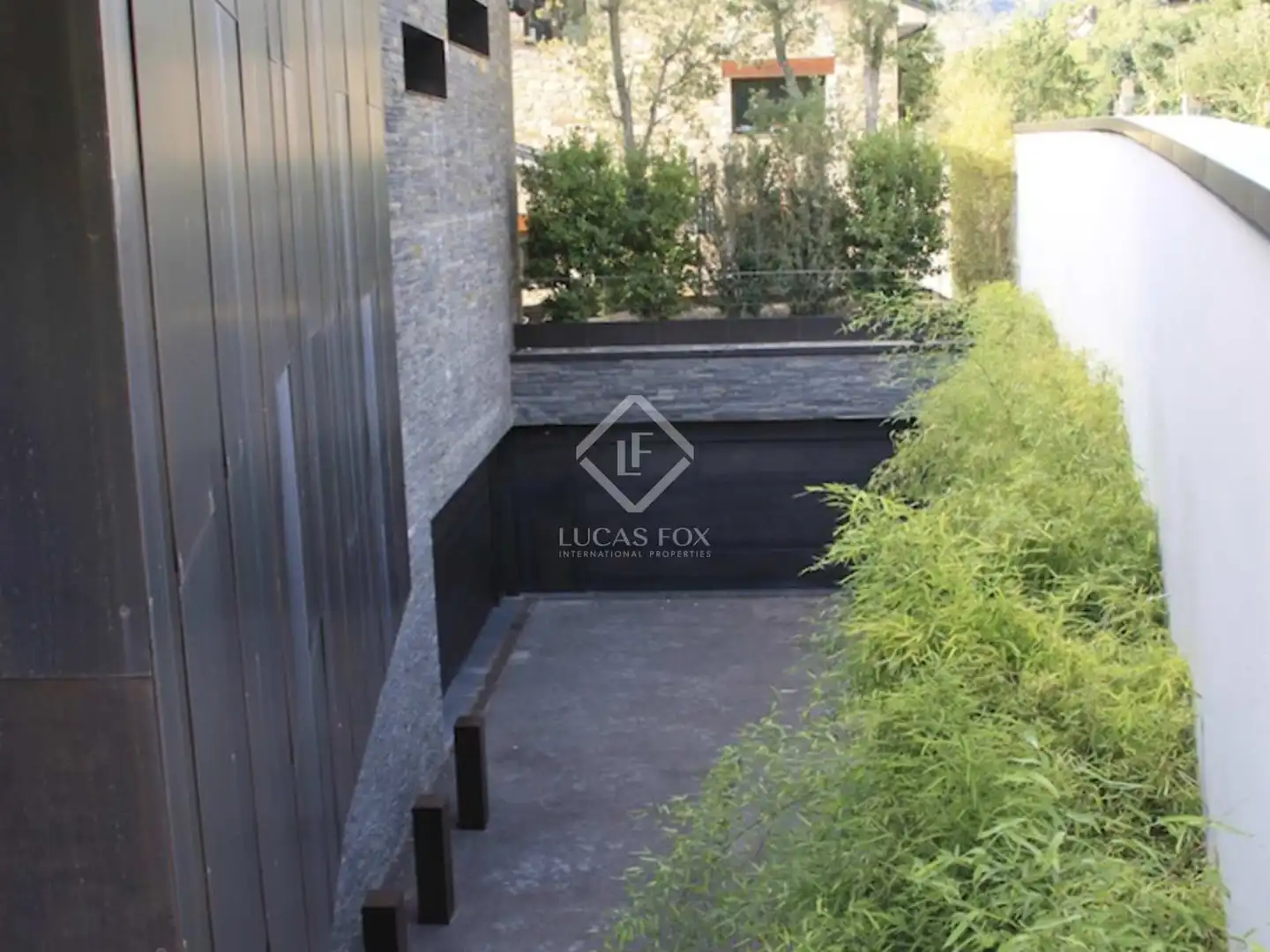Terraza de Casa o chalet en venta en Sant Julià de Lòria con Calefacción, Jardín privado y Parquet