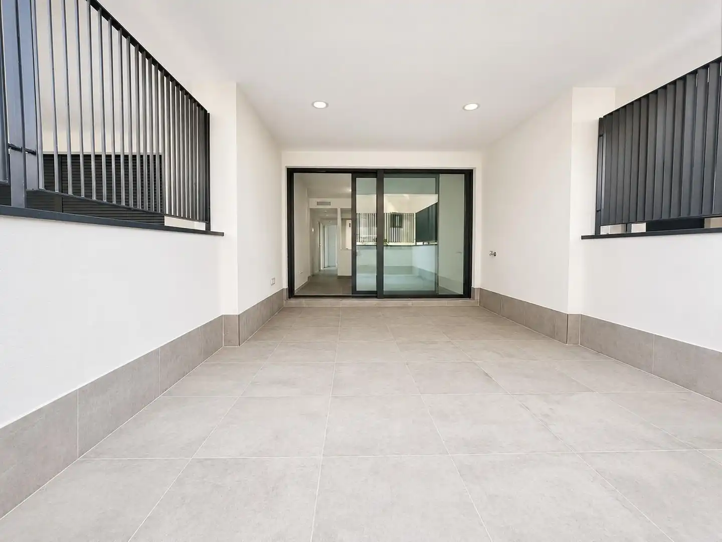 Planta baja en venta en Orihuela con Terraza, Trastero y Piscina