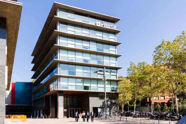 Oficina en Alquiler en Carrer de Can Ràbia, 3-5 en Les Tres Torres